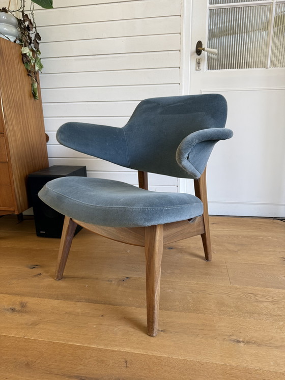 Louis van Teeffelen for Wébé “Wing” armchair – Velvet, Wood (photo 3 of 7)