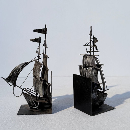 Set of sailing ship bookends