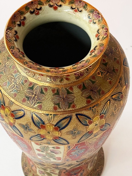 Image 1 of Vaso in ceramica giapponese in stile Satsuma
