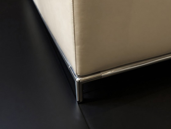 Image 1 of B&B Italia George – Iconische designbank 240 cm in gebroken wit leer zeer goede conditie