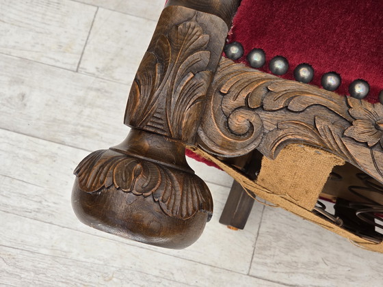 Image 1 of Chaise relax danoise des années 1960, velours de meuble rouge cerise, bois de chêne