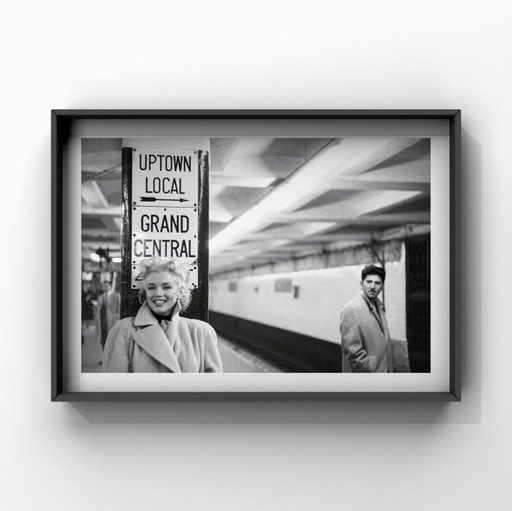 1x Fine Art Print – Marilyn Monroe in Grand Central Station (1955)
