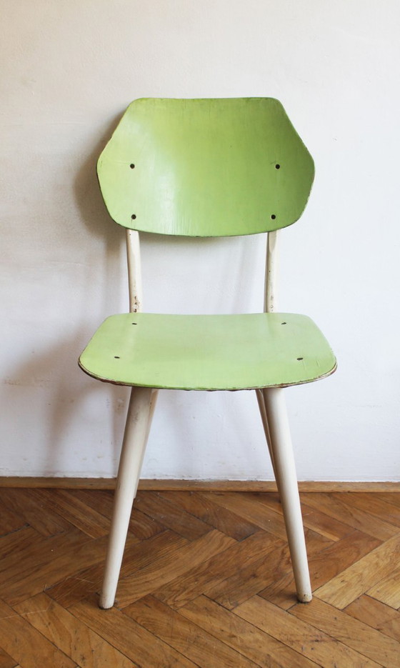 Set di 6 sedie da pranzo TON | Finitura originale color pastello | 1964 – Wood (photo 31 of 46)