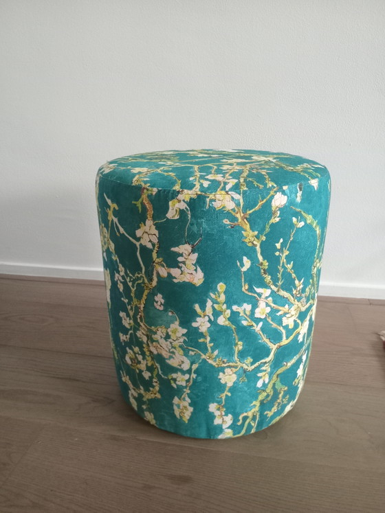 Pouf aus Van-Gogh-Blütenstoff – Hocker & Poufs, Textile (photo 2 of 5)