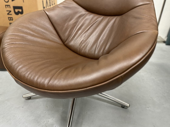 Image 1 of Sillón suave con puf de ginebra Label Vandenberg Hidde Bovino marrón oscuro