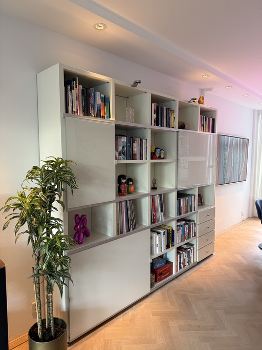 White modular wall cupboard hülsta