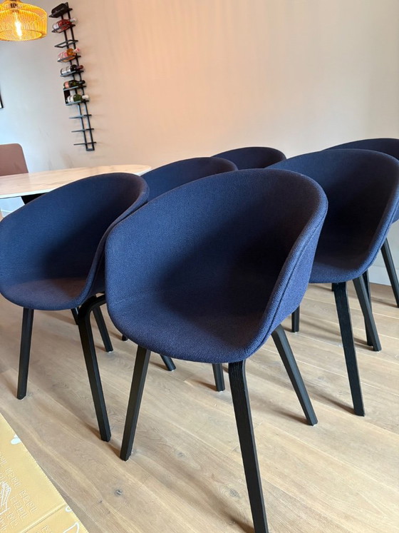 6 Sillas de comedor HAY azul oscuro, Textil, Madera, Modern (foto 3 de 5)