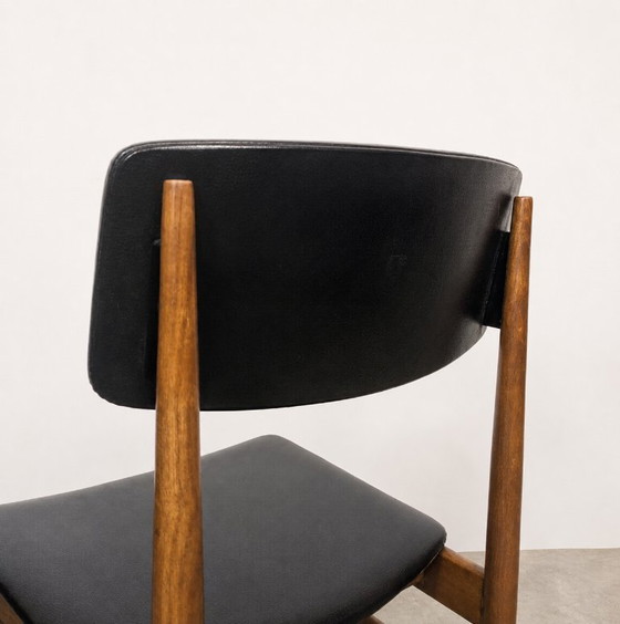 Set di sei sedie da pranzo scandinave di metà secolo, anni '60 – Skai, Wood, Vintage (photo 7 of 9)