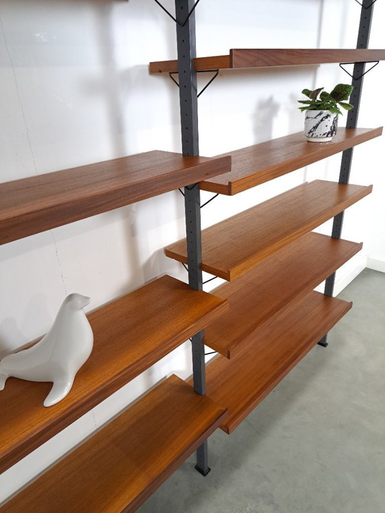 Image 1 of Sistema modular de pared LP de teca sueca de Olof Pira de mediados de siglo