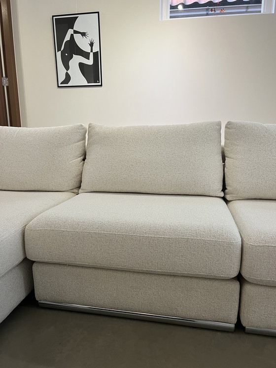 Image 1 of Nuevo sofá beige cromado