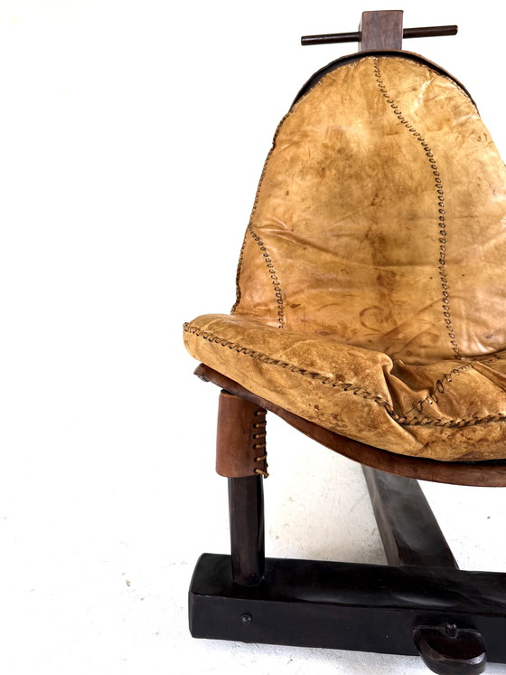 Image 1 of Brazilian Brutalist three-legged armchair '60