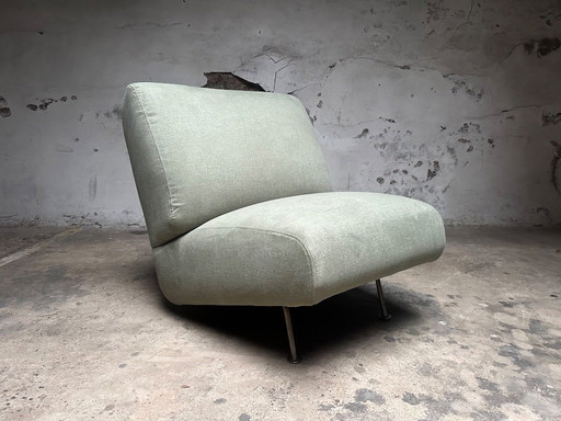 Artifort Lounge Armchair – Theo Ruth