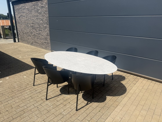 Image 1 of Original oval Florence Knoll dining table (244x137cm) Carrara