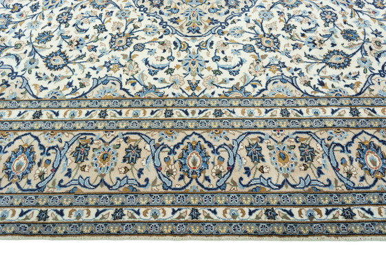 Image 1 of Tappeto orientale Kashan in sughero annodato a mano – 405 x 294 cm – Raffinati motivi floreali