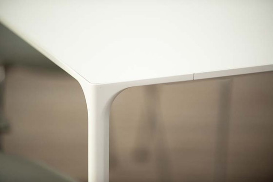 Image 1 of Arper Nuur #0800 Vergadertafel