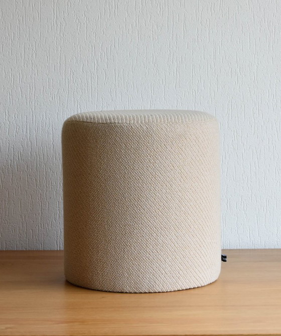 Image 1 of Pouf rotondo beige in tessuto Kvadrat Coda – Ø37cm x H40cm