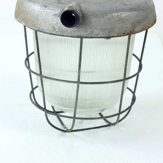 Image 1 of Industriële fabrieksplafondlamp, Tsjecho-Slowakije 1950