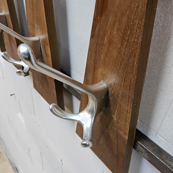 Image 1 of Appendiabiti da parete vintage (anni '60) (appendiabiti in stile Mid-Century Modern) in legno e metallo