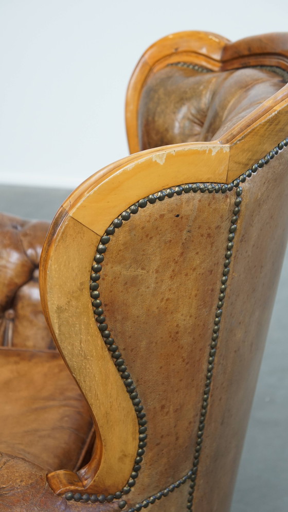 Image 1 of Antieke Schapenleren Chesterfield Fauteuil