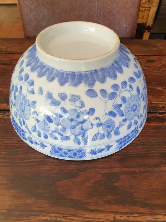 Image 1 of Magnifique bol ancien bleu et blanc, peint à la main