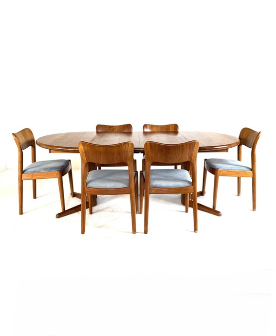 Image 1 of Vintage extendable Danish dining table, Glostrup Møbelfabrik '70