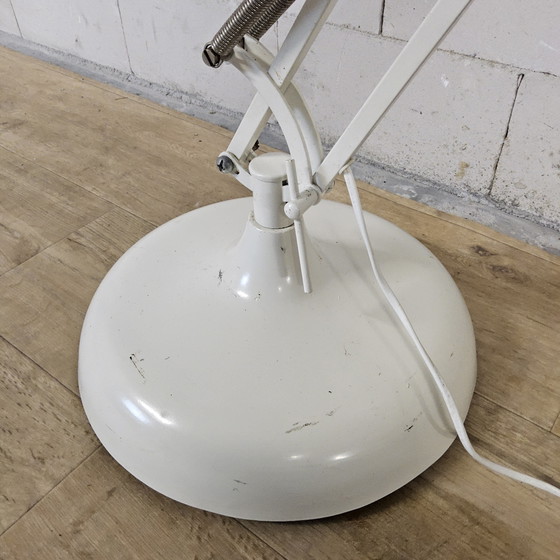 Image 1 of Grande lampada da terra bianca regolabile in metallo vintage industriale