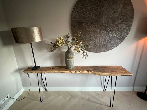 Beautiful side table PTMD as good as new!