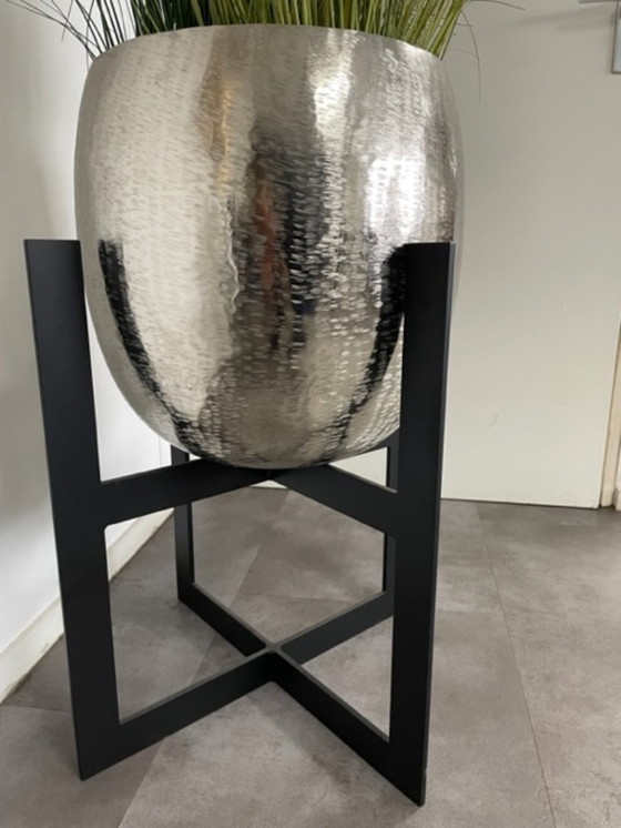 Image 1 of support en acier avec pot