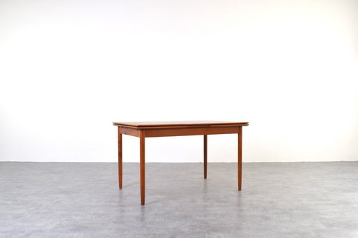Mid-Century Danish Teak Extendable Dining Table, 1960s.