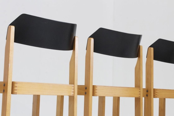 Vintage stackable dining chairs set of 5 – Wood (photo 6 of 8)