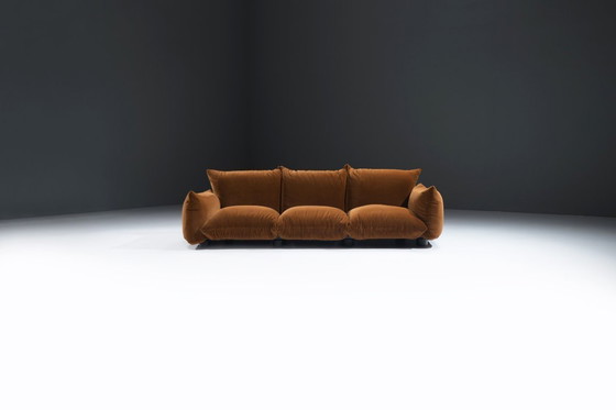 Image 1 of Rare canapé Marenco vintage ancien en velours, conçu par Mario Marenco pour Arflex Italie.