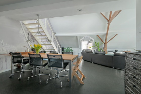 Image 1 of 6 Vitra EA105 Stühle