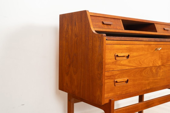 Image 1 of Escritorio de Arne Wahl Iversen