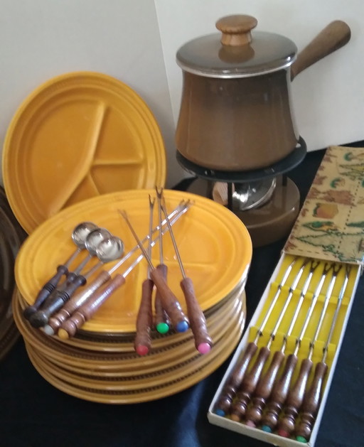 Vintage Fondue Set, 1973