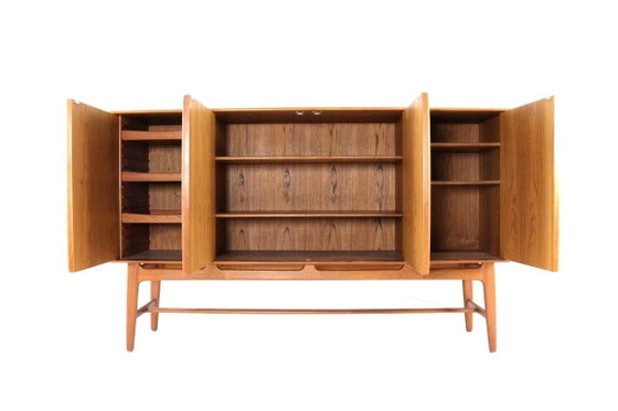 Image 1 of Credenza Svend Aage Madsen per K. Knudsen & Son, design vintage danese