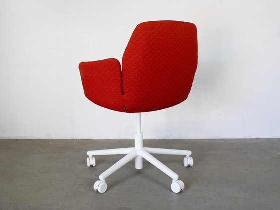 Haworth Poppy office chair, Patricia Urquiola – Swivel chairs, Plastic (photo 2 of 6)