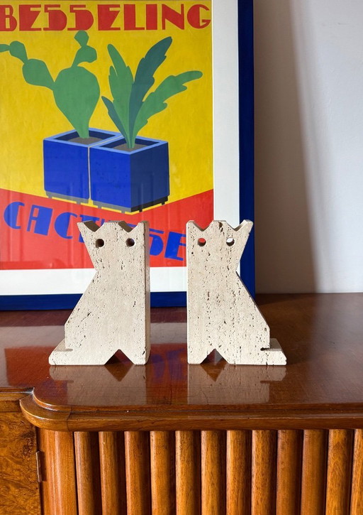 Modern set of 2 travertine cat shaped bookends, Fratelli Mannelli, Italy 1970s