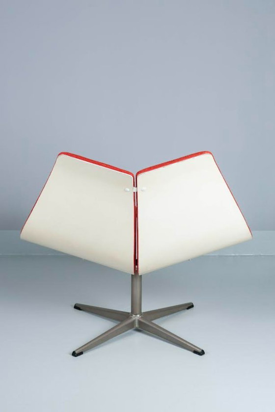 Image 1 of Montreal Pavillon Stoel