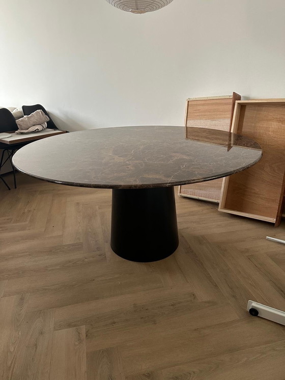 Image 1 of Table de salle à manger ronde en marbre (150 cm) - Studio Moda