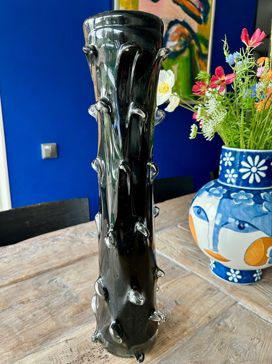 Vase objet design noir encre avec épines transparentes, Objets déco, Verre (photo 4 sur 5)