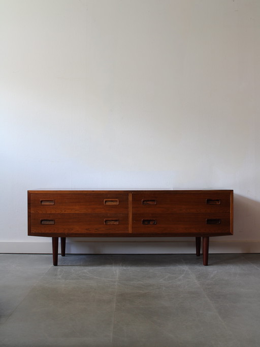 Vintage Danish chest of drawers/TV unit by Hundevad in rosewood