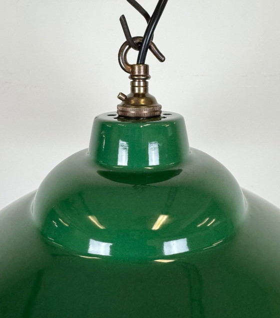 Image 1 of Lampada a sospensione industriale in smalto verde britannico, anni '60