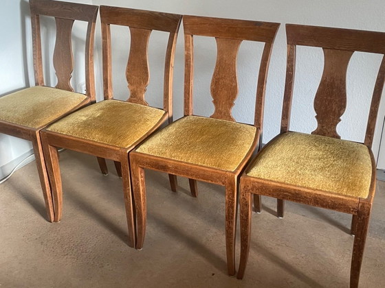 Image 1 of Harmonische senffarbene  Biedermeierstühle