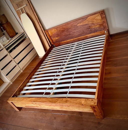 Letto matrimoniale Kare in legno massello/teak, dimensioni 160x200