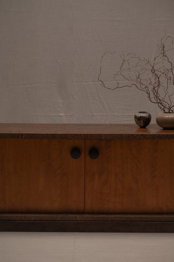 Image 1 of Dressoir uit het begin van de 20e eeuw in de stijl van De Coene