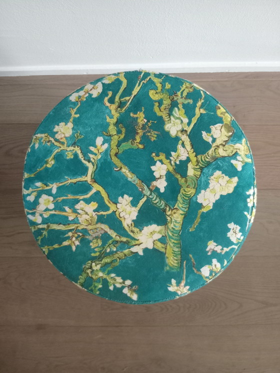 Pouf aus Van-Gogh-Blütenstoff – Hocker & Poufs, Textile (photo 3 of 5)