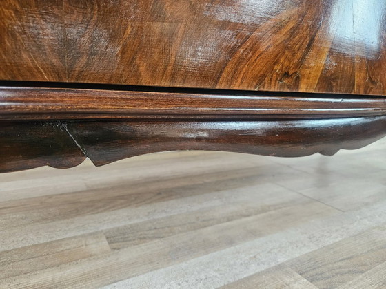 Commode Chippendale en loupe de noyer, années 1940 – Wood, Klassiek (photo 20 of 22)