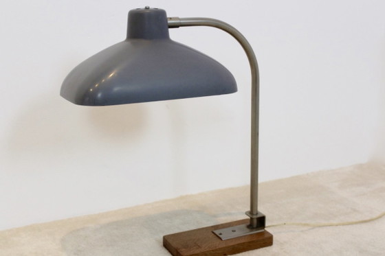 XL Desk Lamp in Steel, Bakelite and Oak-Wood, polished steel, Grey (photo 4 of 8)
