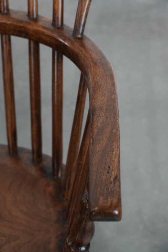 Image 1 of 8 fauteuils Windsor anglais anciens