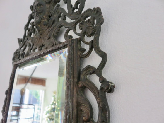 Image 1 of Espejo de hierro fundido que representa a Baco, dios del vino, Francia, década de 1920-1930